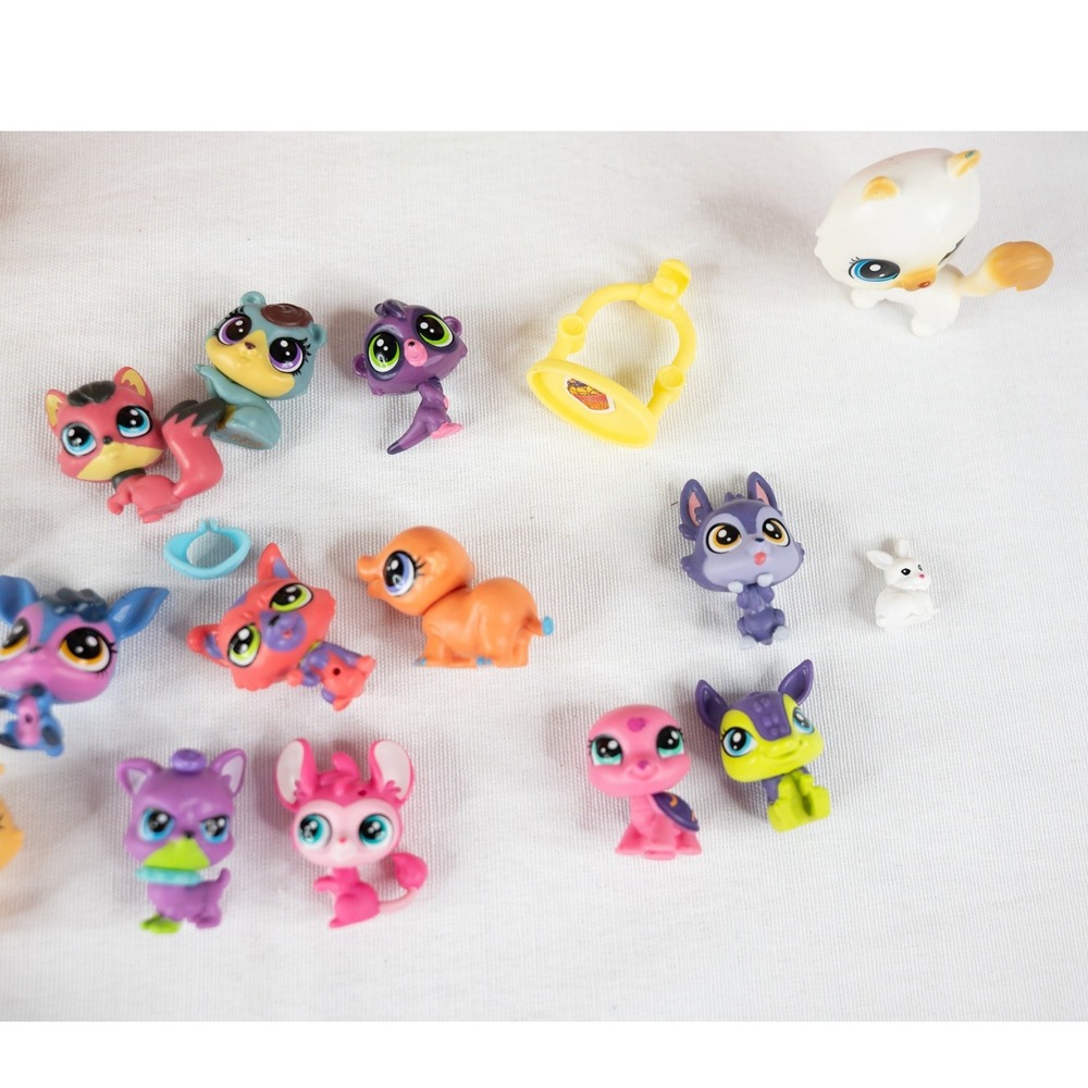 Littlest Pet Shop Ultimate Apartment Playset Good & 15 mini Figures Accessories - Picture 4 of 9